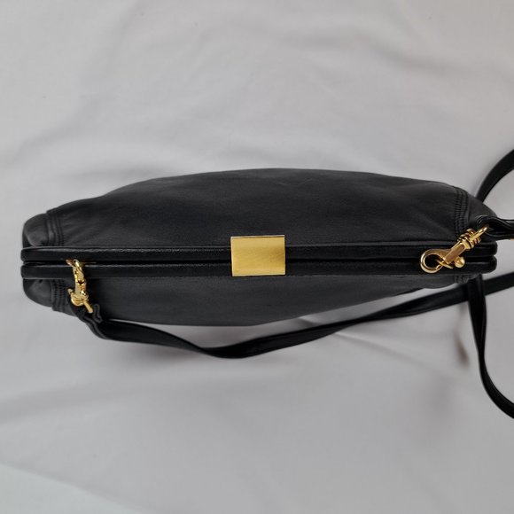 Liz Claiborne Leather Co Black Snap Crossbody Clutch Satchel Shape - Picture 5 of 16